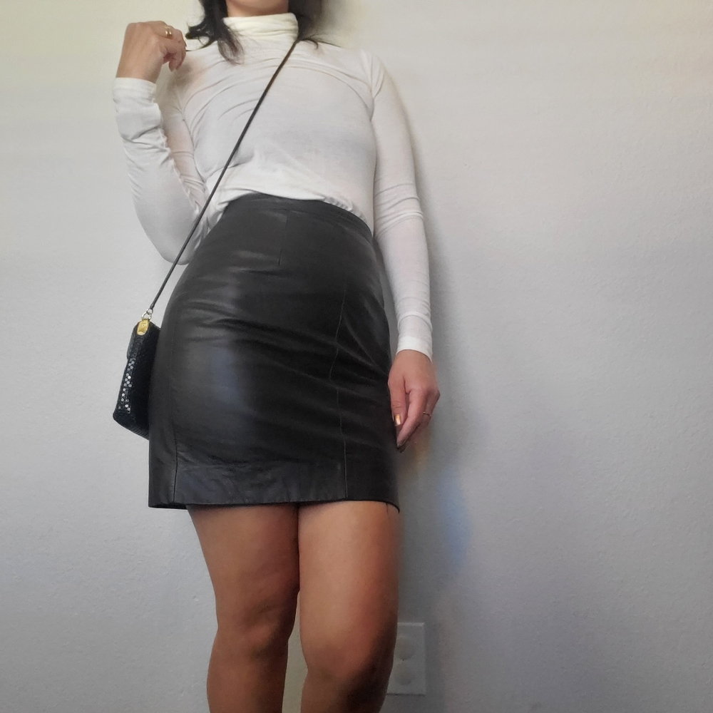 Leather - Picture 9 of 12